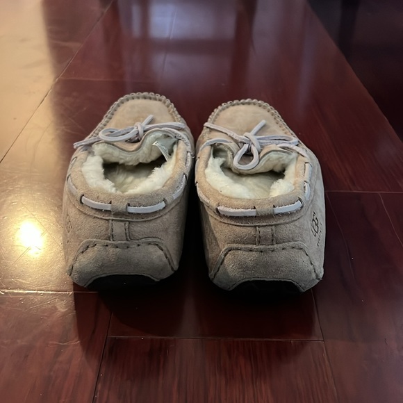 UGG Moccasins - Picture 6 of 8